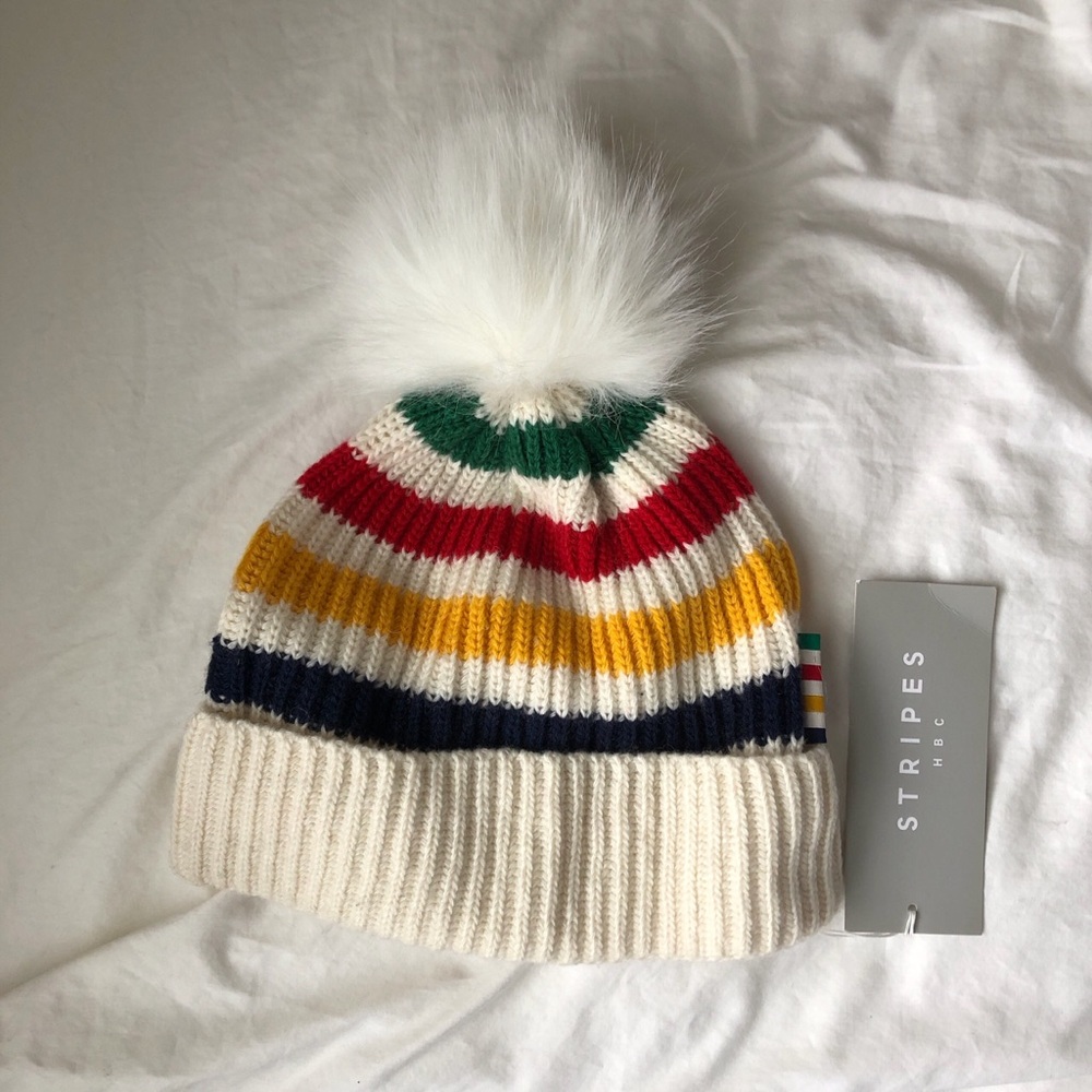 BNWT HBC ribbed knit Toque